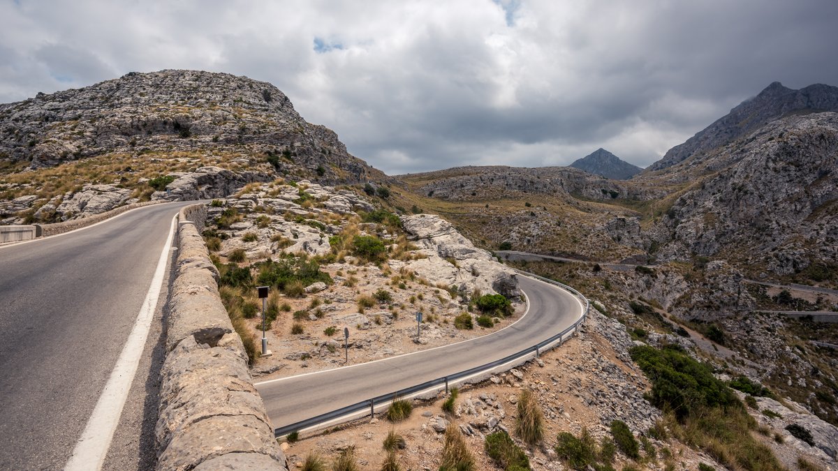 Mountain road in the Serra de Tramuntana, Mallorca